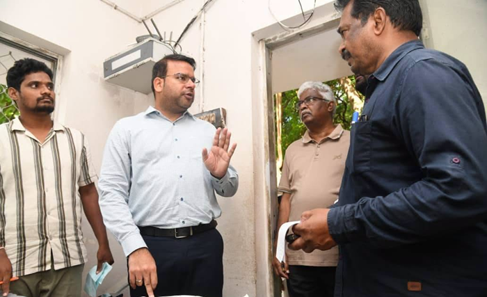  GVMC Commissioner conducts surprise inspection of Town Service Reservoir